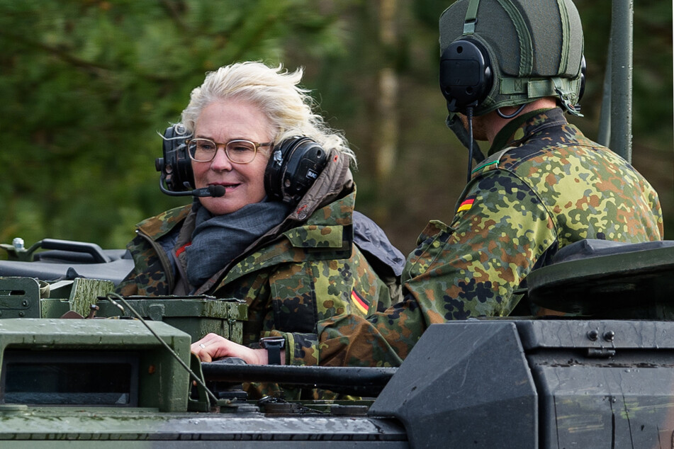 Christine Lambrecht (57, SPD) machte als Verteidigungsministerin keine gute Figur.