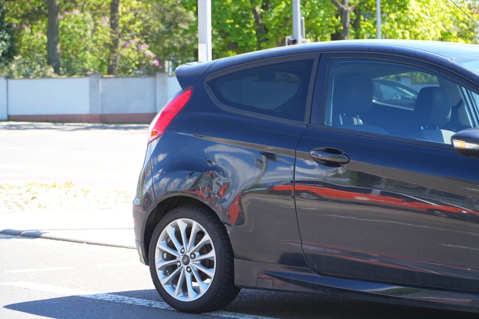 Am Ford entstand nur ein kleinerer Schaden.