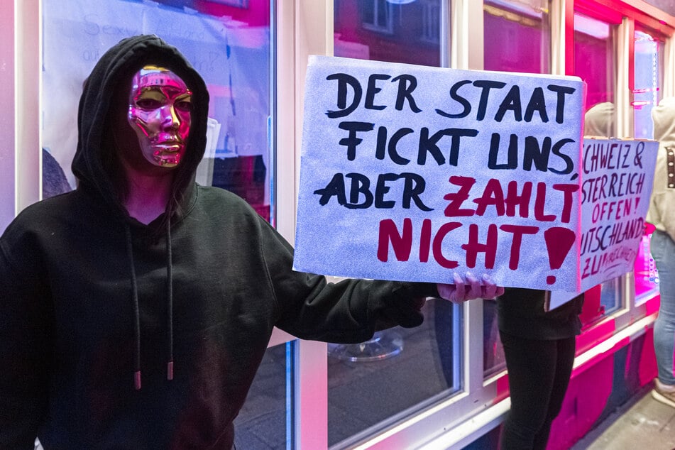 Prostituierte demonstrieren dafür, dass Bordelle wieder geöffnet werden sollen. (Symbolbild)