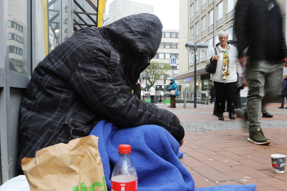 Der Obdachlose (†56) wies bei seinem Auffinden schwere Gesichts- und Kopfverletzungen auf. (Symbolfoto)