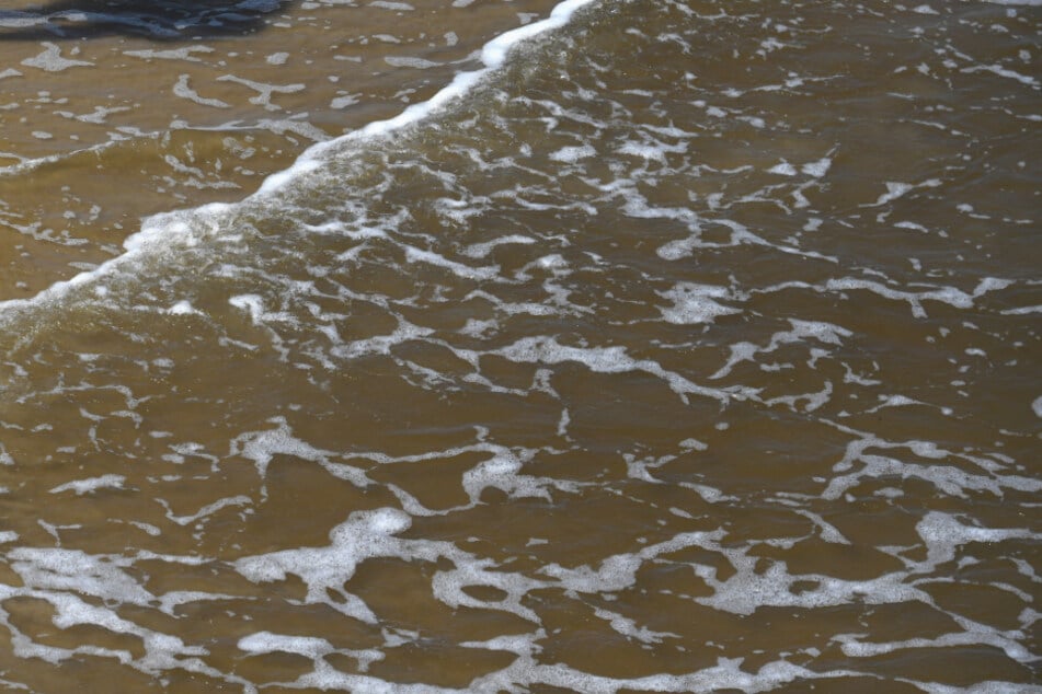 Ein 68-jähriger Mann ist nach einer Infektion mit Salzwasser-Bakterien aus der Ostsee gestorben. (Symbolfoto)