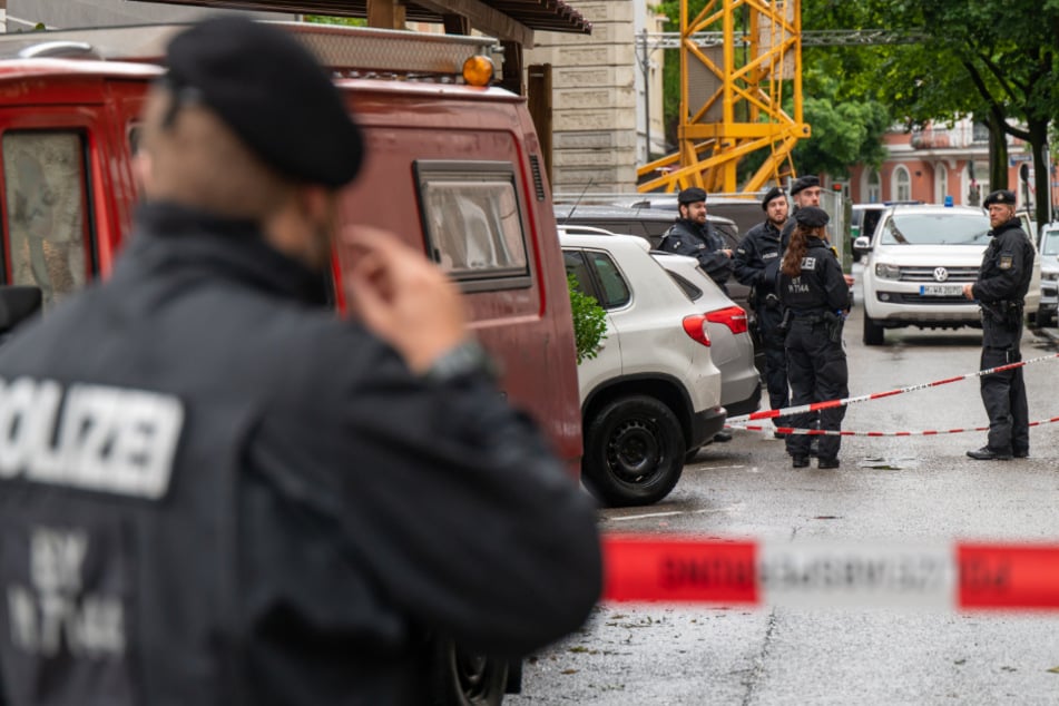 sek einsatz in munchen frau schwer verletzt tatverdachtiger tot tag24