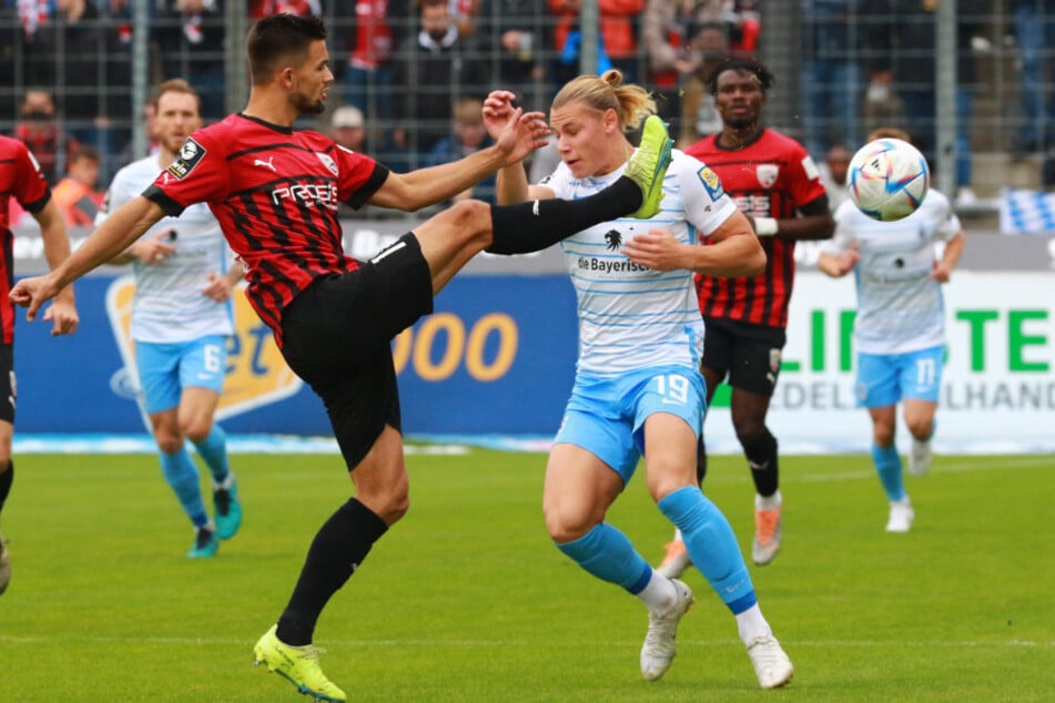 Hart umkämpfte Partie im Stadion an der Grünwalder Straße! Der TSV 1860 München hat gegen den FC Ingolstadt eine Pleite hinnehmen müssen.
