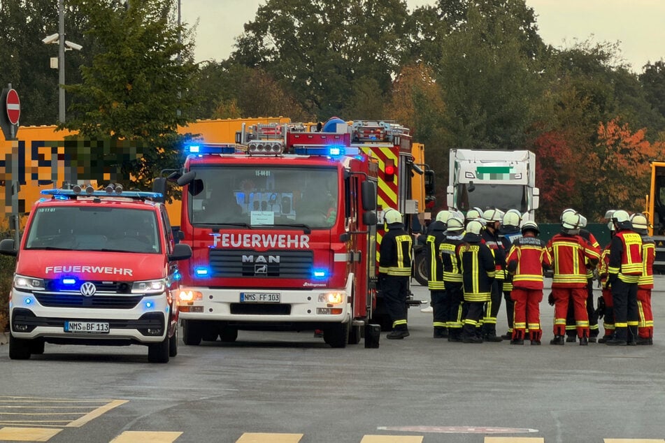 Rund 60 Kräfte beteiligten sich an dem Gefahrguteinsatz.