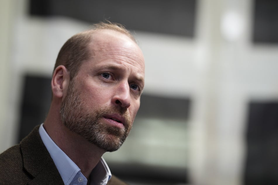 Bei Prinz William (44) scheint das Buch seines Onkels nicht gut anzukommen.