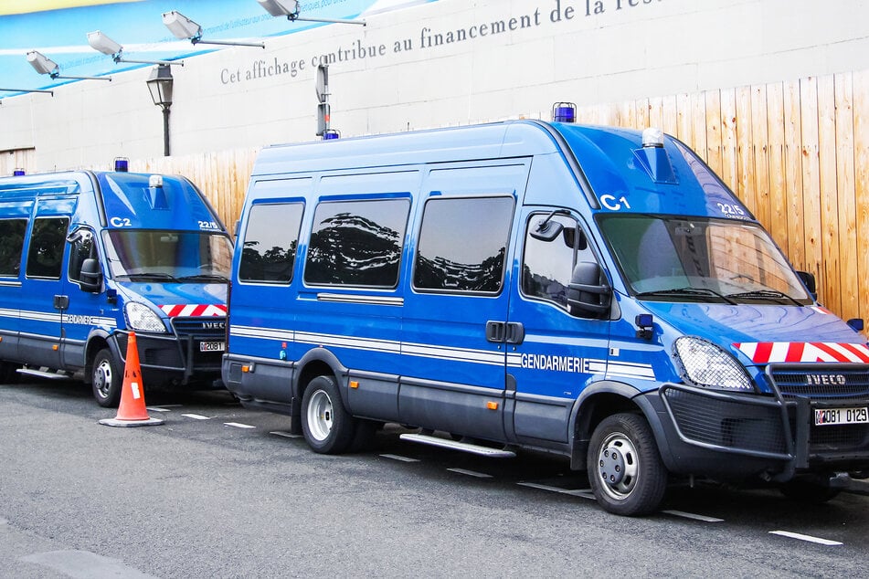 Die französische Gendarmerie suchte nach dem nun toten 33-Jährigen. (Symbolbild)