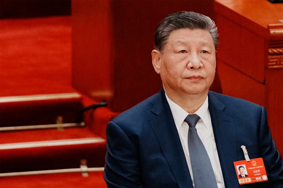 Xi declares China and Taiwan will reunite during visit from island's opposition leader