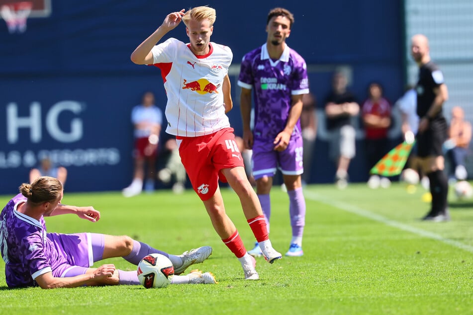Arthur Vermeeren (M.) soll nach seiner Leih-Rückkehr aus Marseille noch wechseln, startete aber gegen Ingolstadt.