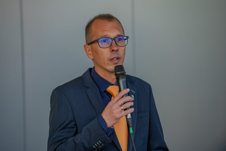 Heiko Wersig (43), Bürgermeister von Bannewitz, bei der Eröffnung des neuen Zustellstützpunktes.