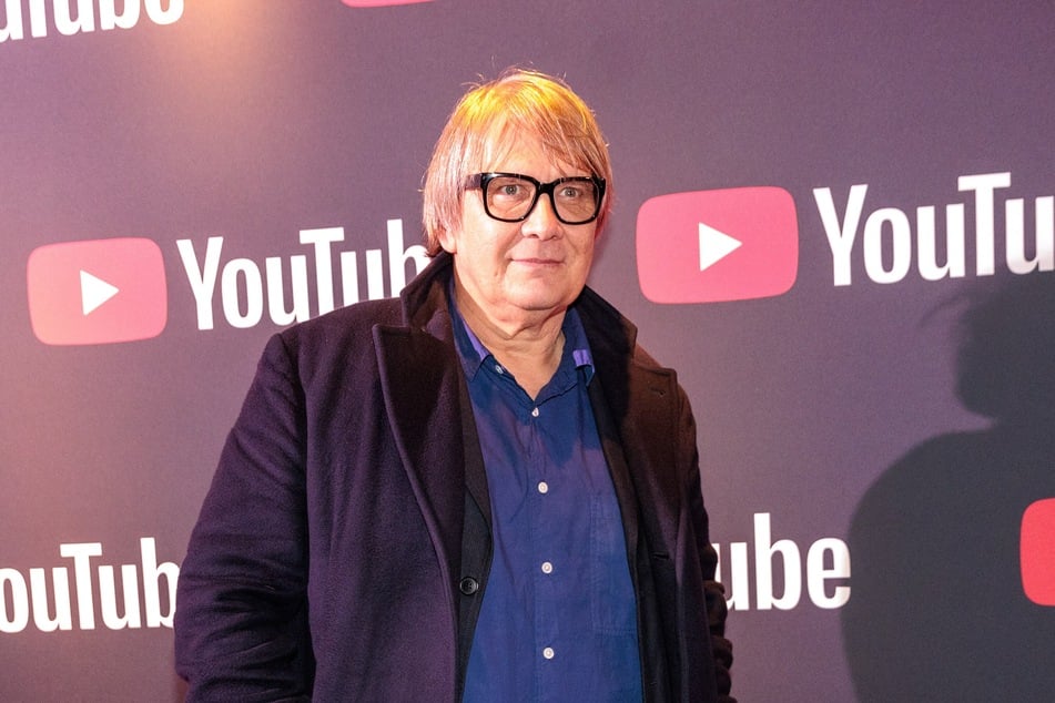 Sven Regener (64) ist Sänger, Texter, Gitarrist und Trompeter der Band "Element of Crime".
