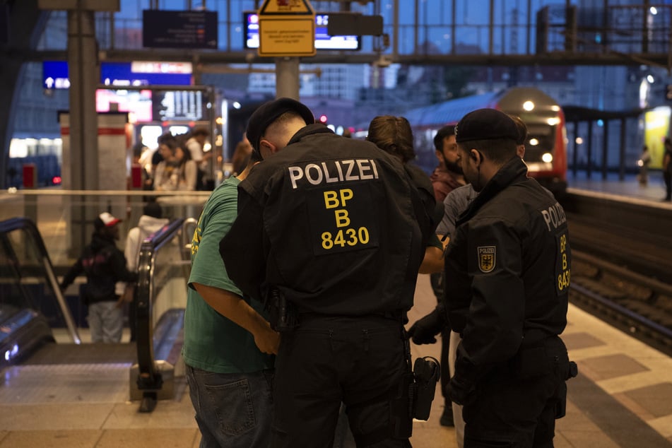 In den letzten drei Wochen haben die Beamten 4881 Fahrgäste überprüft.