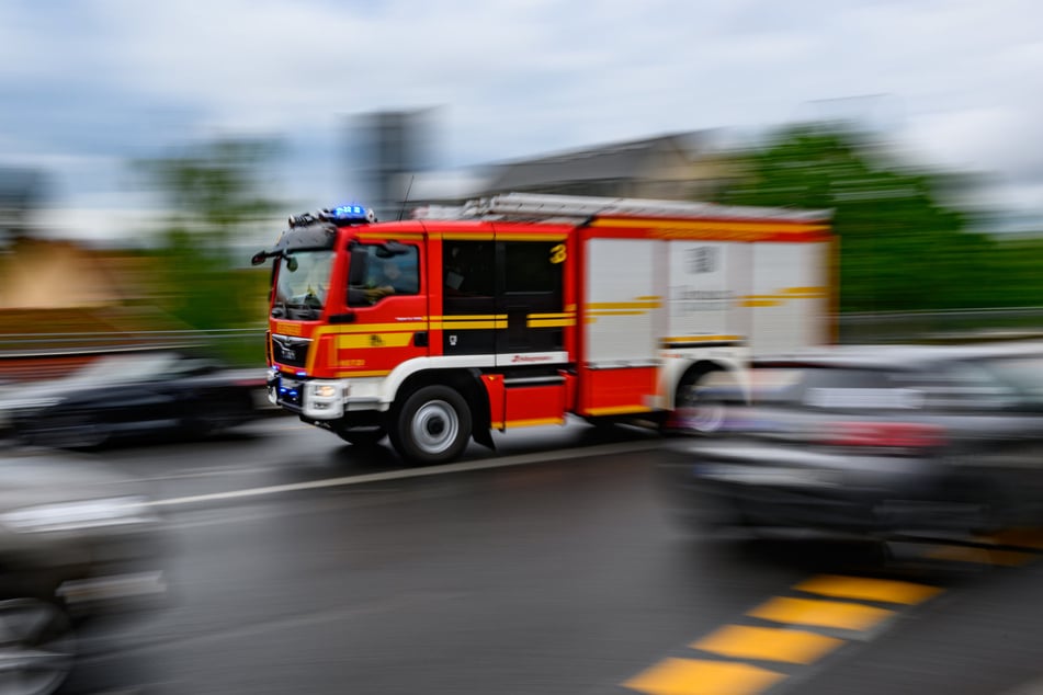 Die Staatsanwaltschaft ermittelt wegen Korruption gegen Angestellte der Dresdner Berufsfeuerwehr.