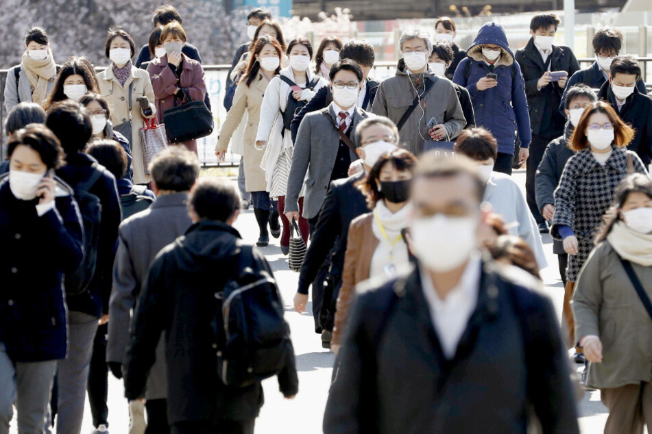 Coronavirus: Japans Premier weitet Notstand auf das ganze Land aus