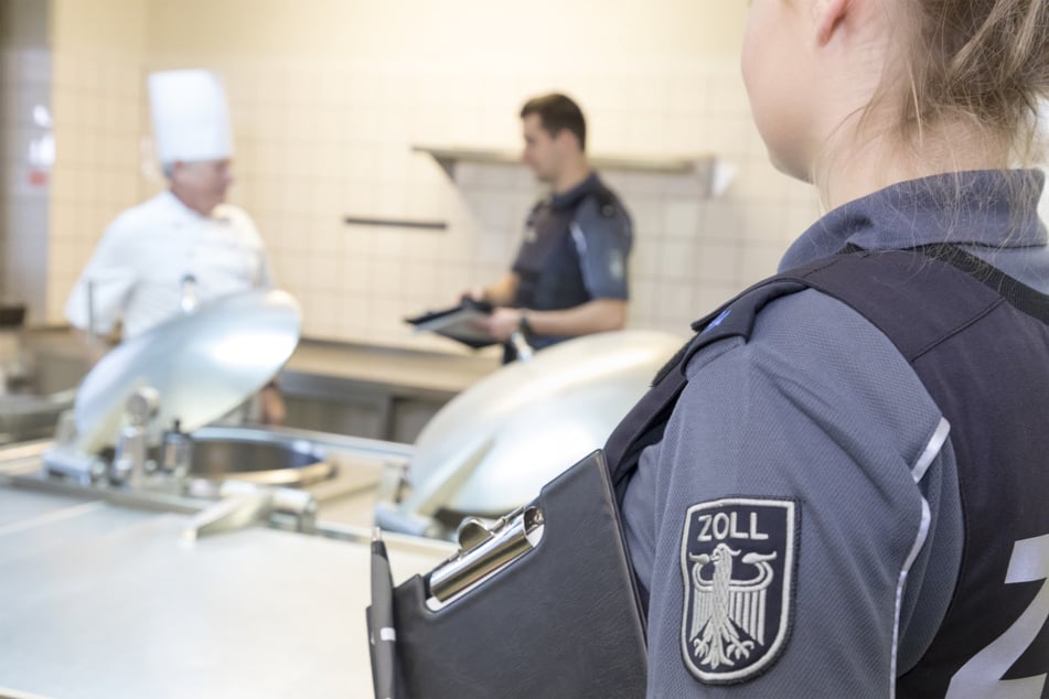 Ingesamt wurden nach der Kontrolle 13 Ordnungswidrigkeitenverfahren eingeleitet. (Symbolbild)
