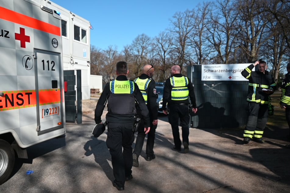 In Hamburg-Harburg ist ein 22-Jähriger am Freitag Opfer einer Messerattacke geworden. Die Polizei nahm einen Verdächtigen fest.
