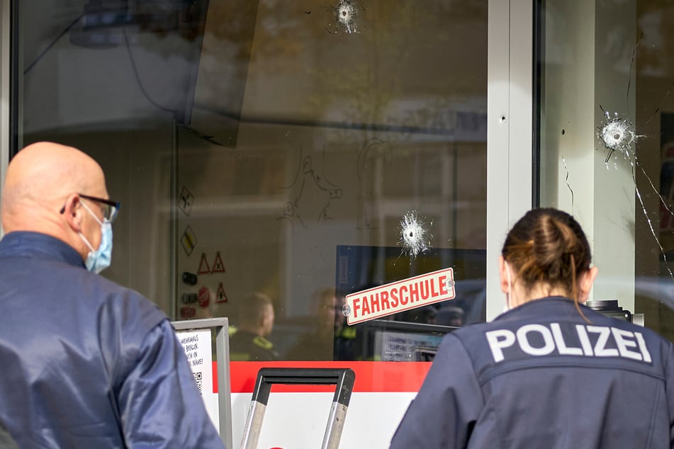 Berlin: Dritter Angriff in wenigen Wochen: Schon wieder Schüsse auf Fahrschule