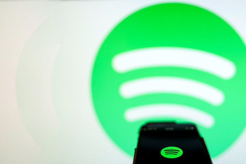 Spotify is revamping its app with a new kind of feed designed to let people listen to and discover music as if they were scrolling through TikTok or Instagram.