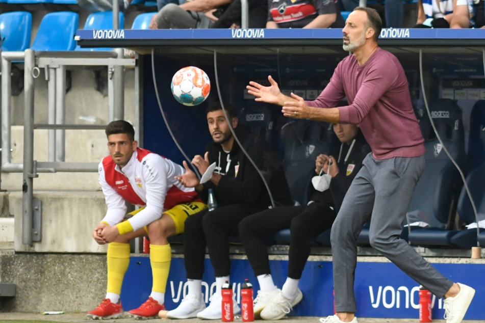Gibt an der Seitenlinie alles: VfB-Coach Pellegrino Matarazzo (43).