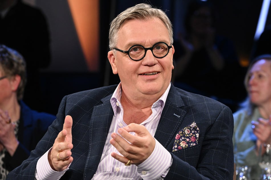 Hape Kerkeling (61) plauderte am Freitag bei der "NDR Talk Show" aus dem Nähkästchen.