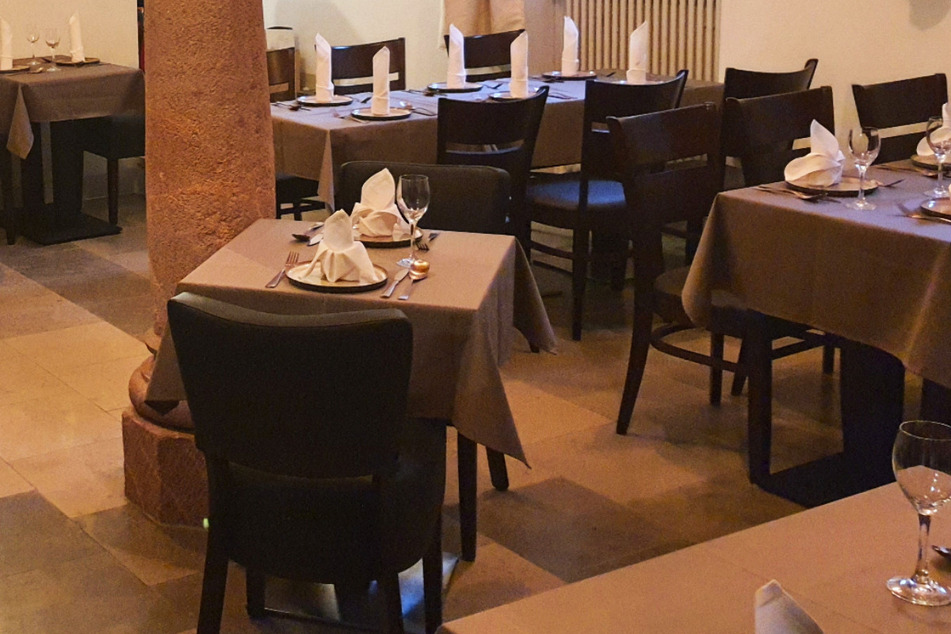 Lasst Euren Besuch mit dem gastronomischen Angebot des Restaurants Lory1880 ausklingen.