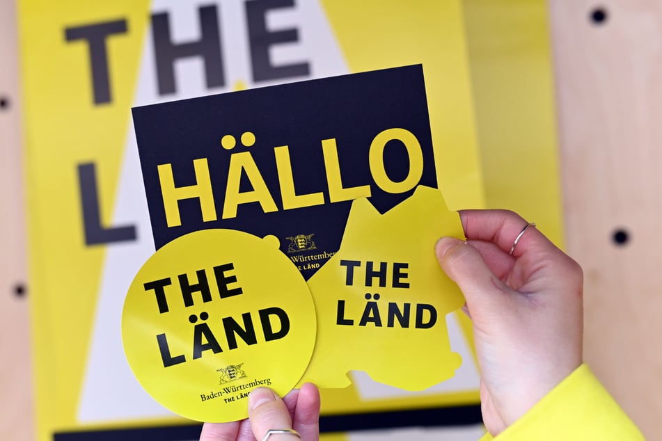 Betrugsgefahr: Kunden und Kundinnen des "The Länd"-Onlineshops sollten bei Abbuchungen genau hinsehen.