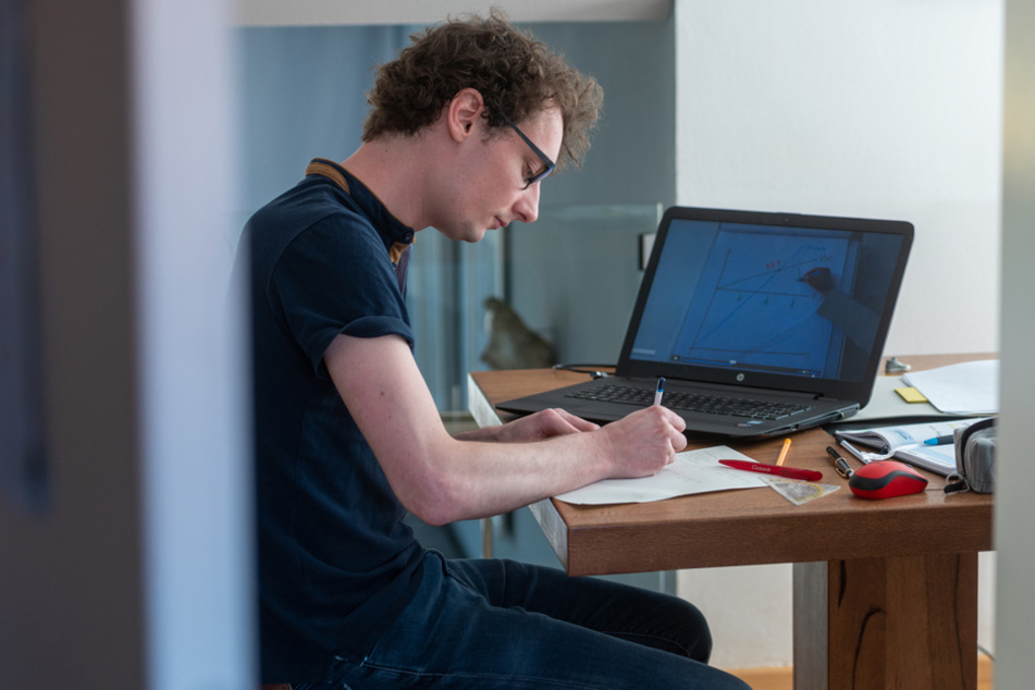 Online-Studium in Medizin oder Jura? Hochschulen im Corona-Modus
