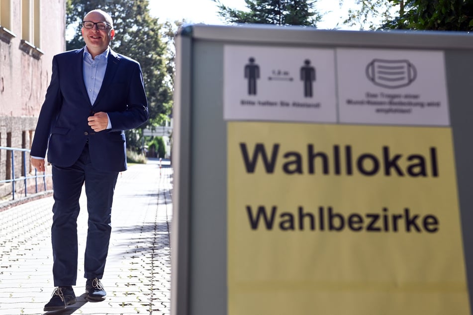 Die letzte OB-Wahl fand 2020 statt. Damals wurde Sven Schulze (54, SPD) im zweiten Wahlgang zum Chemnitzer Stadtoberhaupt gewählt.