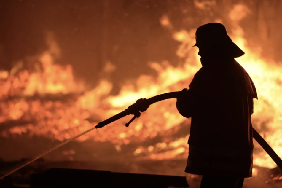 Die Feuerwehr war mit einem Großaufgebot vor Ort im Einsatz. (Symbolfoto)