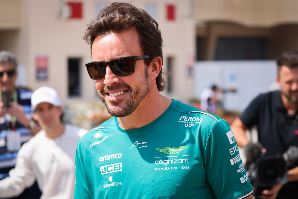 Voller Motivation und Selbstvertrauen: Der spanische Rennfahrer Fernando Alonso (41) weiß auch im hohen (Rennfahrer-)Alter noch zu überzeugen.