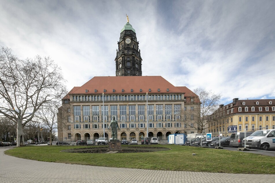 In Dresden sollen alle geplanten Ausgaben noch einmal gründlich überprüft werden.