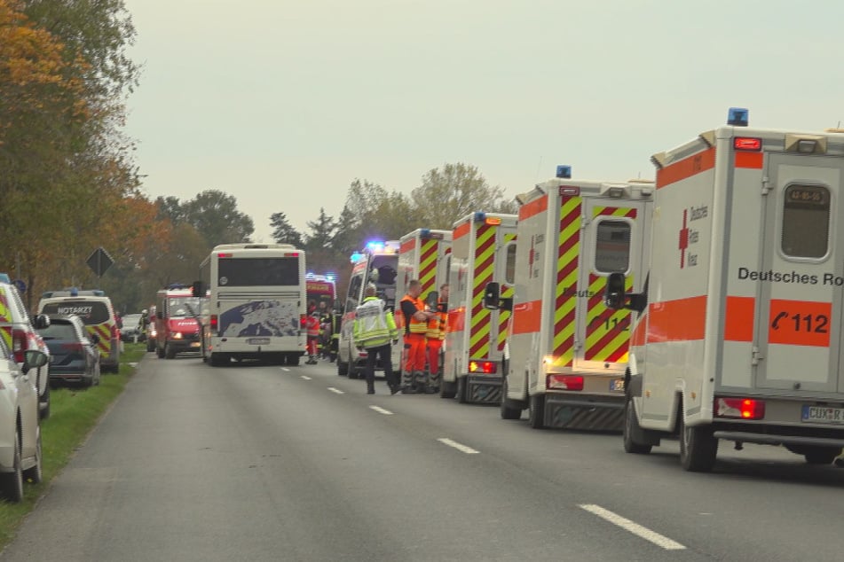 Ein Großaufgebot an Einsatz- und Rettungskräften war im Einsatz.