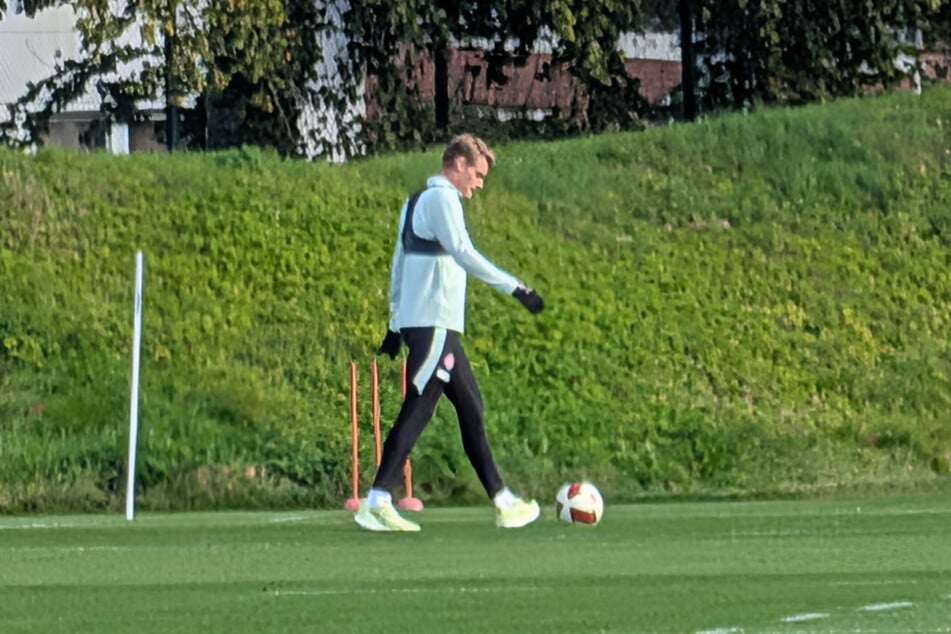 Eric Smith (29) spulte am Mittwoch ein individuelles Trainingsprogramm ab.