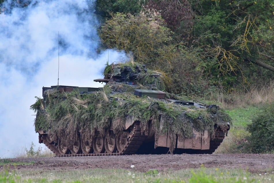 Die Panzer vom Typ Marder stießen auf einem Standortübungsplatz in Bad Salzungen zusammen. (Symbolbild)
