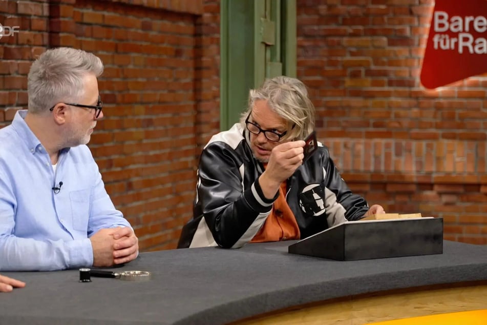 Jan Čížek (50, l.) und Jos van Katwijk (60) kämpfen um die Rarität.