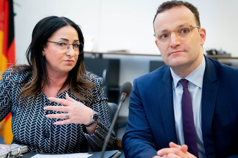Jens Spahn (CDU) und Dilek Kalayci (SPD) beim Treffen der Gesundheitsminister von Bund und Ländern im Bundesgesundheitsministerium.