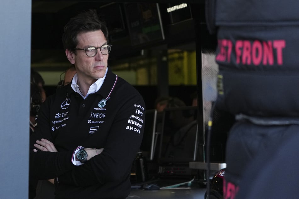 Mercedes-Chef Toto Wolff (52) umgarnt schon seit einiger Zeit Red-Bull-Pilot Max Verstappen.