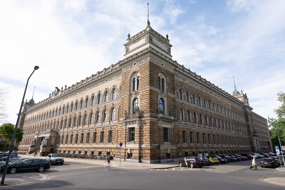 Die Staatsanwaltschaft Dresden und das LKA Sachsen ermitteln nun wegen des Verdachts des gewerbsmäßigen Bandenbetrugs. (Symbolbild)