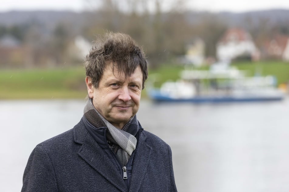 "Das Boot ist in einem guten Zustand" und hat alle nötigen Zulassungen, erklärt Ordnungsamts-Leiter Olaf Lier (64).