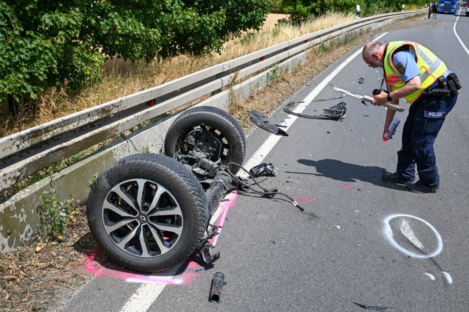 Die Polizei nahm die Ermittlungen zum Unfallhergang auf.