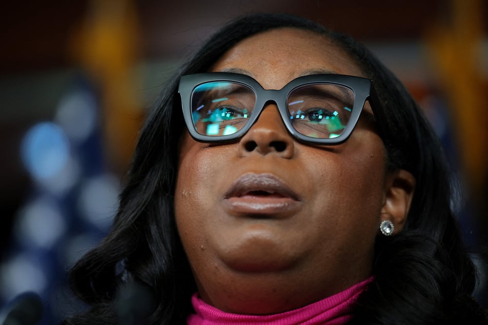 Representative LaMonica McIver has been indicted on federal charges of allegedly forcibly impeding and interfering with law enforcement outside an immigration detention facility in Newark, New Jersey.
