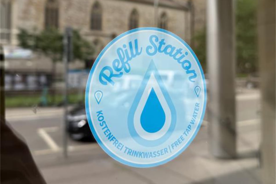 An Refill-Standorten könnt Ihr mitgebrachte Trinkflaschen kostenlos auffüllen.