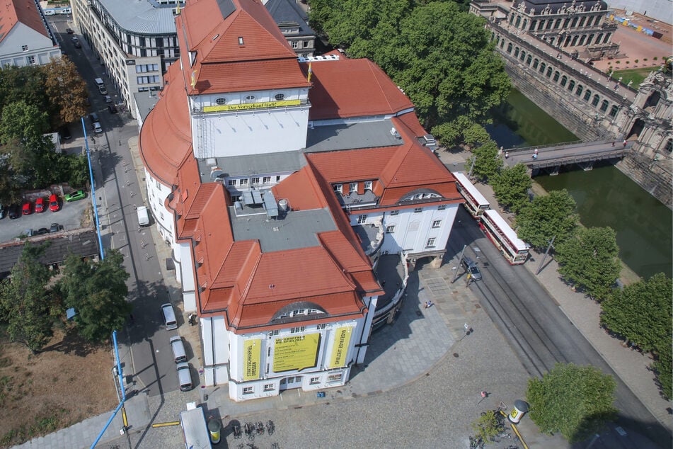 Das Dresdner Staatsschauspiel wahr jahrelang Schulz' "Zuhause".