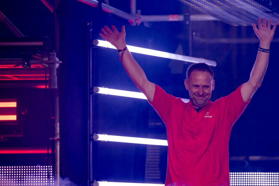 Hoch gestapelt und gewonnen: Großenhainer ist Vize-Weltmeister beim Stapler-Cup