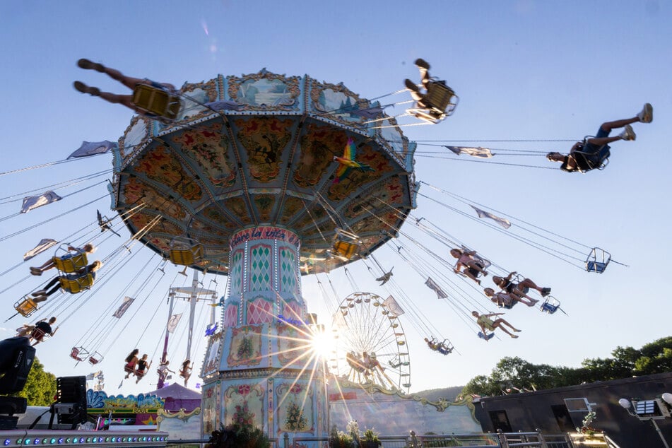 Selbst Schiller war schon da: Größte Thüringer Volksfest startet wieder