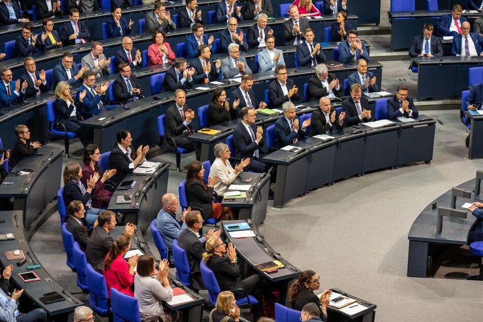 Der Bundestag hat am Donnerstag drei neue Richter für das Bundesverfassungsgericht gewählt.