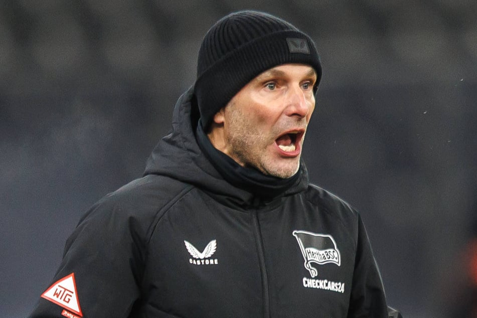 Stefan Leitl (48) hat seine Jungs am Freitag wieder über den Trainingsplatz gescheucht.