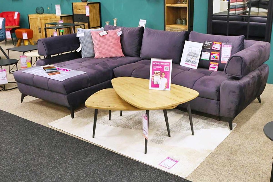 Darum rennen die Leute am Montag, 2.2. zu Möbel Boss