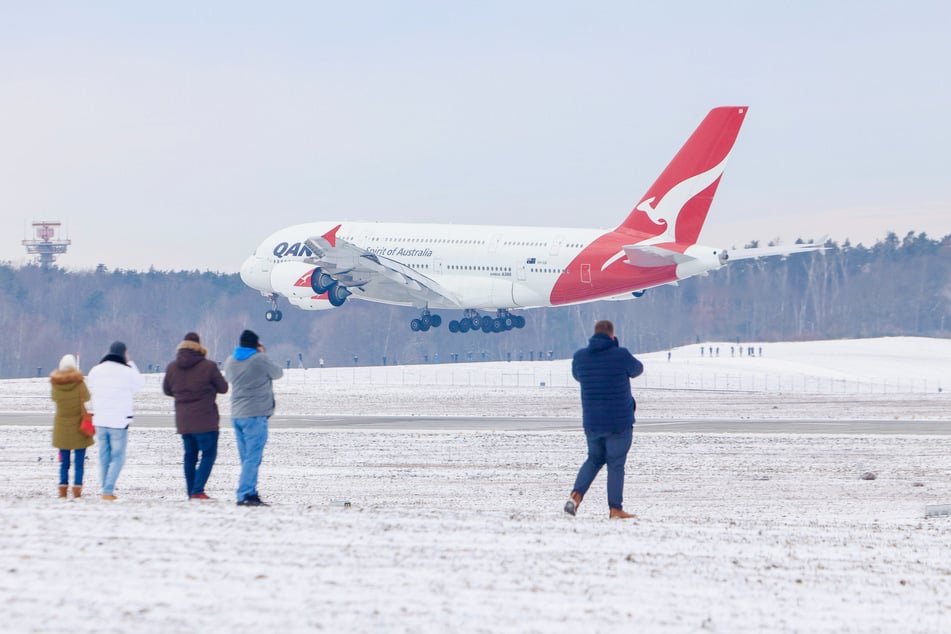 Dass ein Airbus A380 in Dresden landet, kommt nicht alle Tage vor.