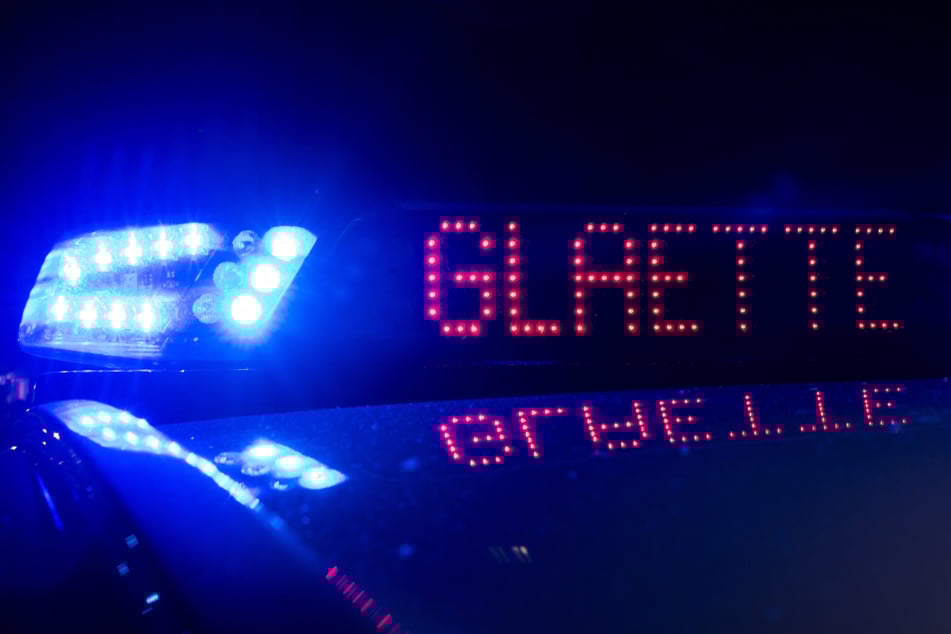 Unfall A1: Blitzeis auf der A1 führt zu zahlreichen Unfällen