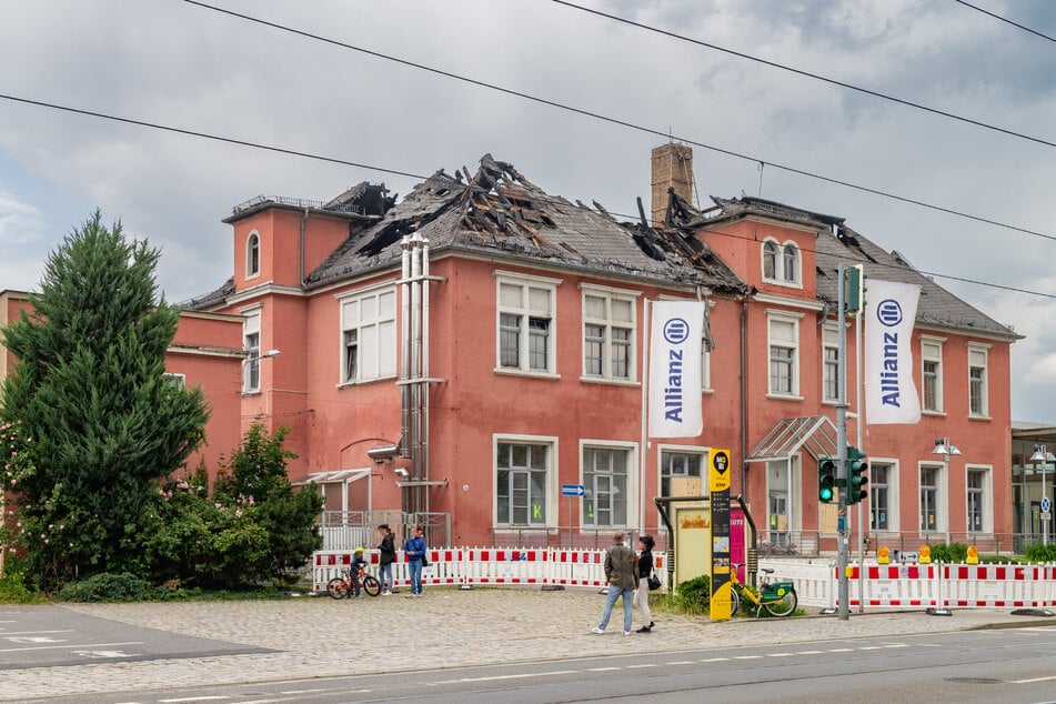Die alte Operette in Dresden-Leuben brannte vollständig aus.